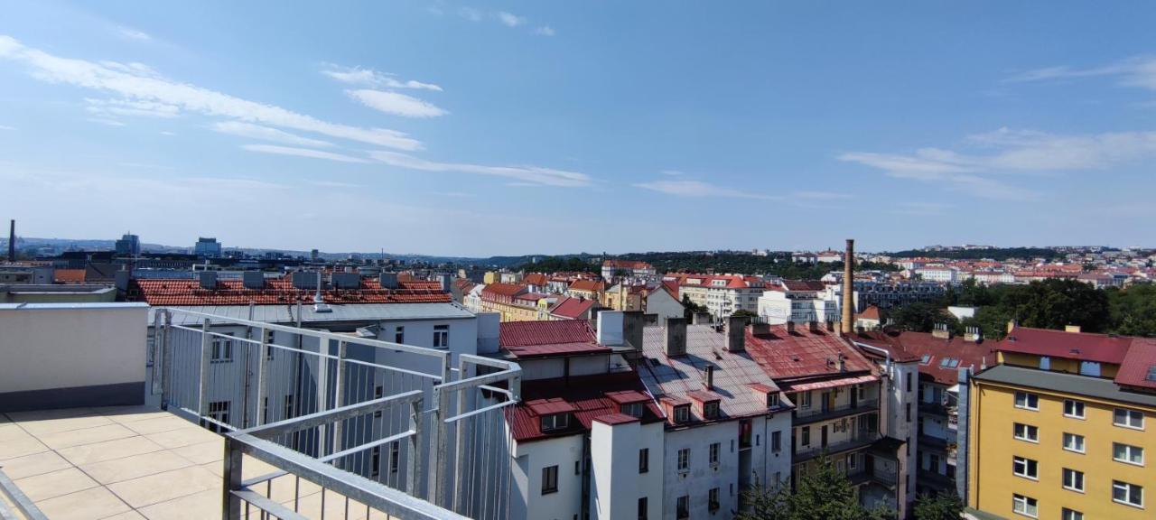 Penthouse # 81 With Panoramic City View In Elite Rezidence With Free Parking Прага Экстерьер фото