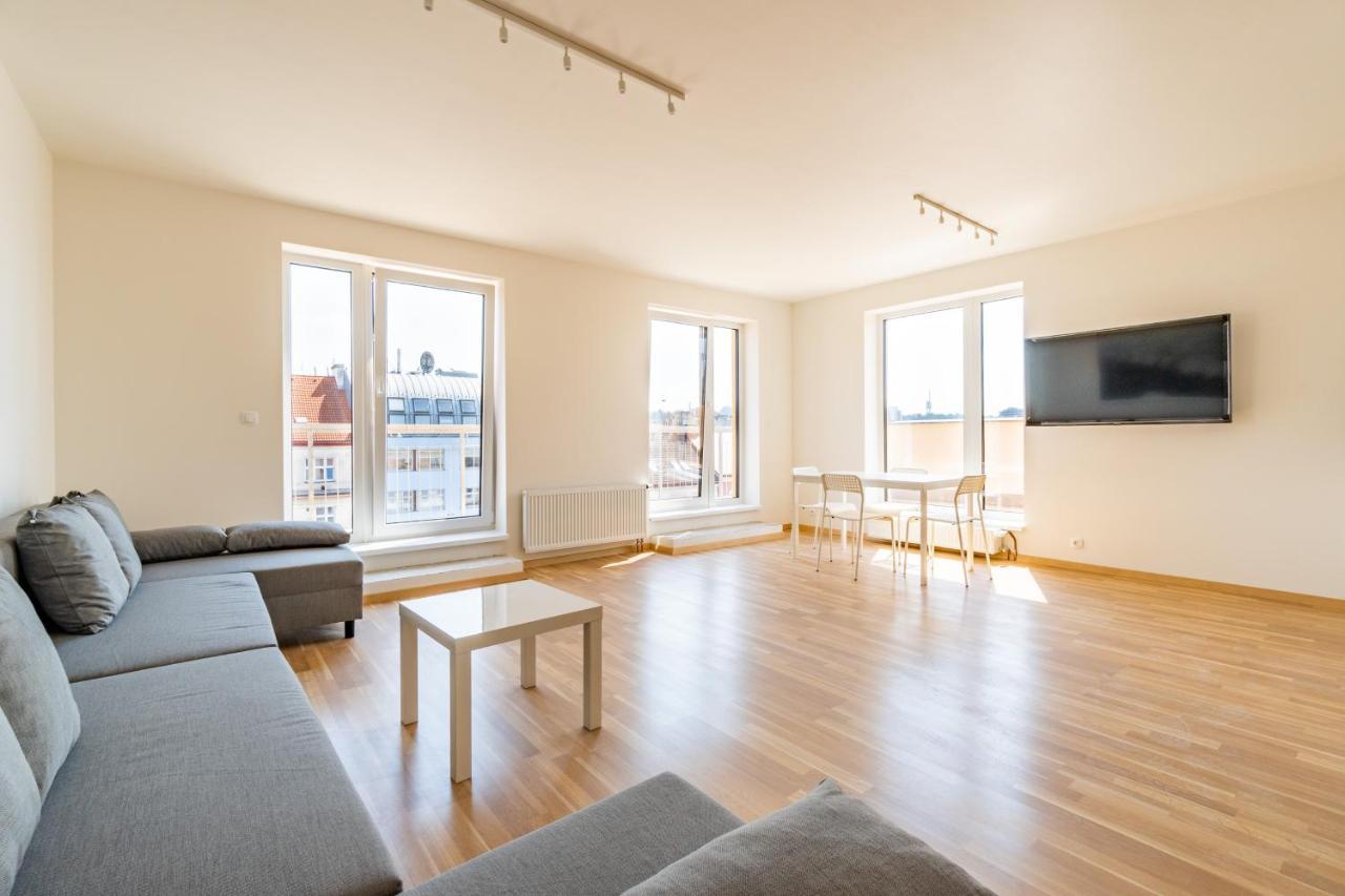 Penthouse # 81 With Panoramic City View In Elite Rezidence With Free Parking Прага Экстерьер фото