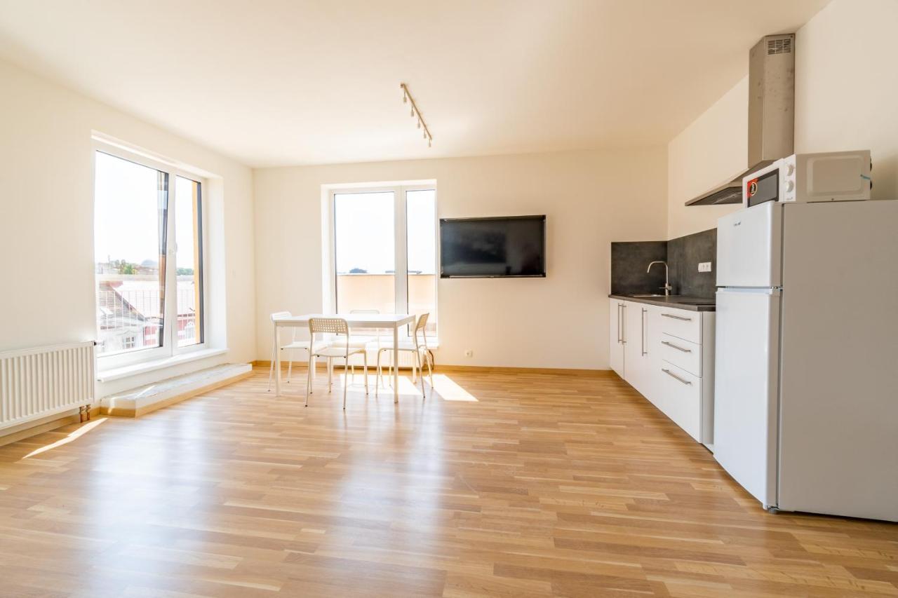 Penthouse # 81 With Panoramic City View In Elite Rezidence With Free Parking Прага Экстерьер фото